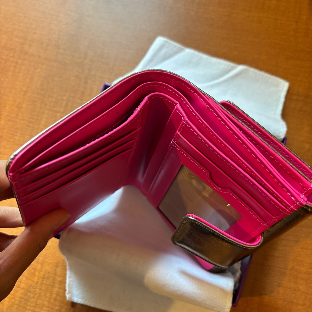 Kate Spade Metallic Gold Wallet Trifold NWOT - Picture 8 of 13